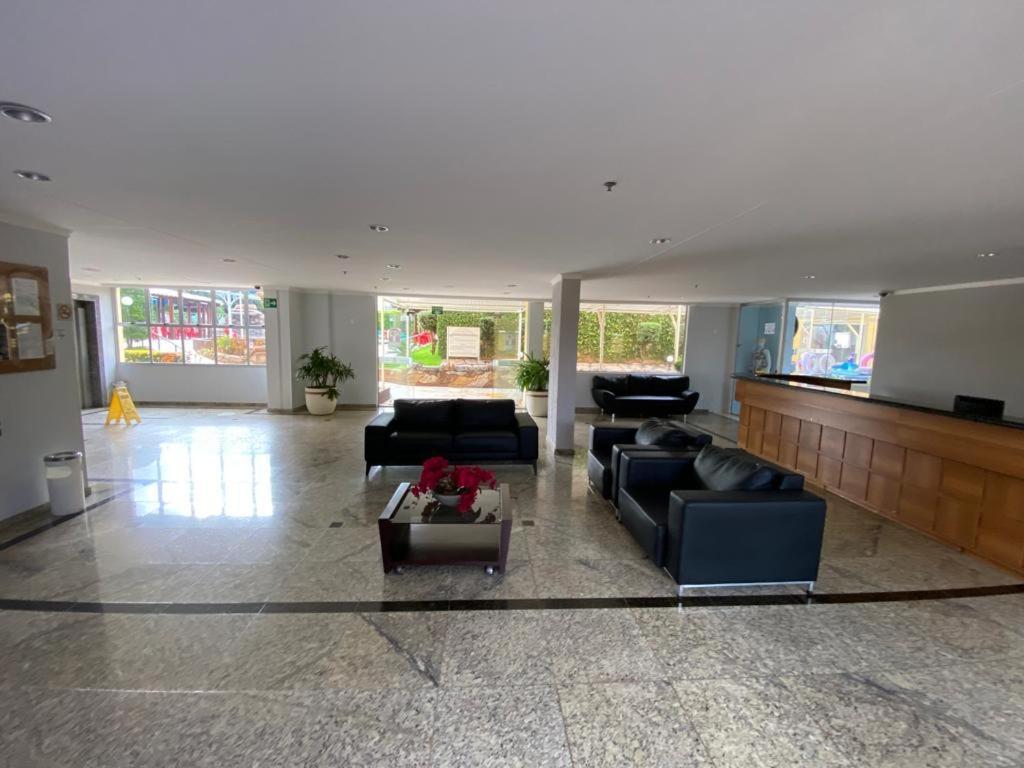 Apartamento Flats Proximo Ao Shopping Singapura - Pode Descer Com Bebidas Para O Park Aquatico 1105 Caldas Novas Exterior foto